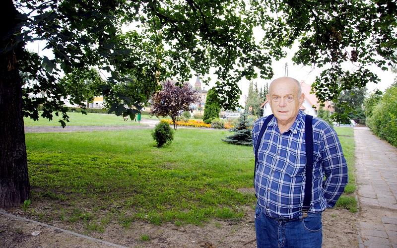 Był kościół, jest skwer, planują parking