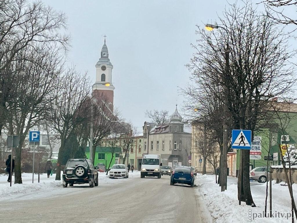 Dlaczego lampy w Żninie świecą w dzień?