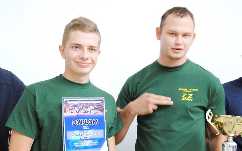 Kajaki na jeziorze