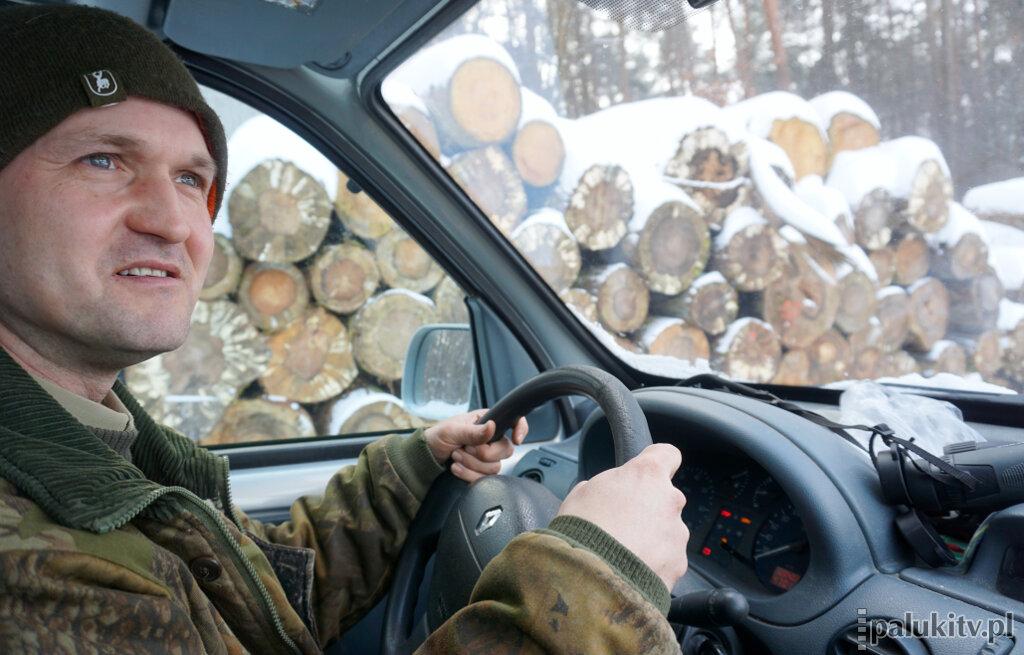 Lasów przybywa, a nie ubywa - powtarza jak mantrę