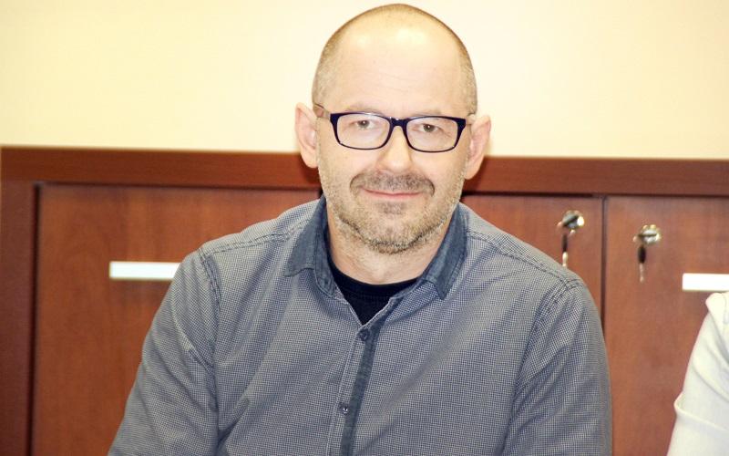 Dyrektor zaręcza, mieszkańcy krytykują