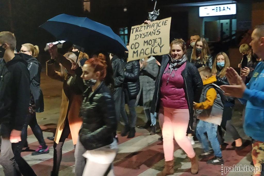 8 marca kobiety wyjdą na żniński rynek