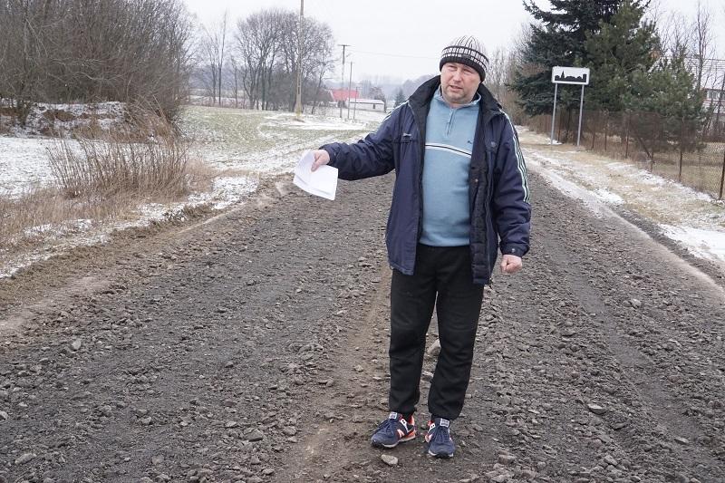 Wyrzucili nie na swoją drogę i mają posprzątać