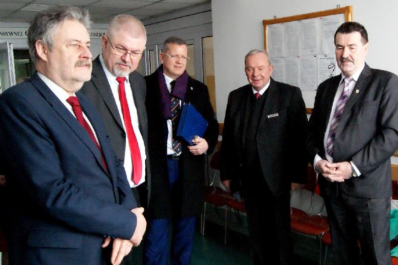 Przeciwko upośledzaniu szpitala
