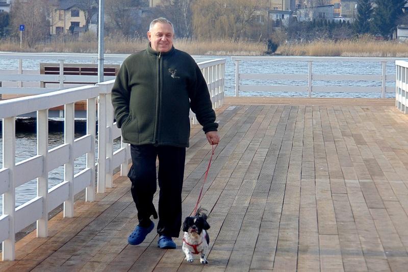 Nożyczki czekają na starostę