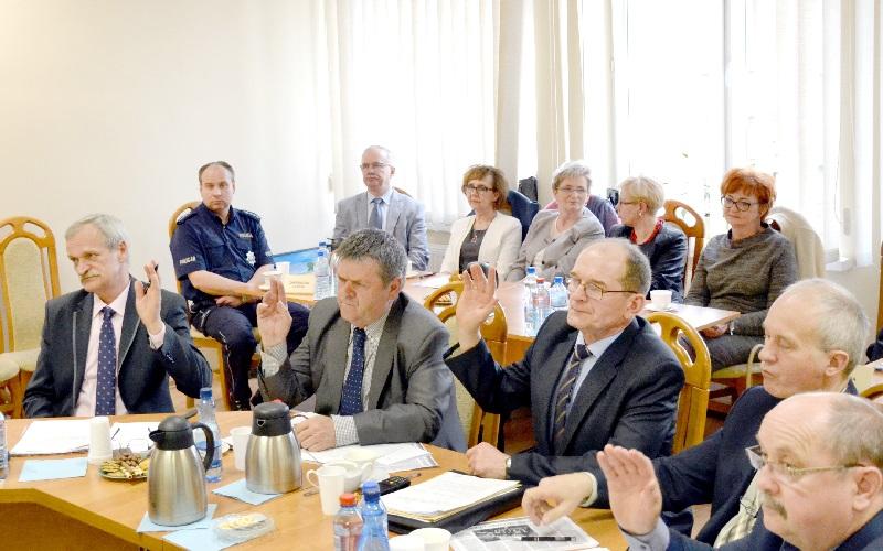 Dzieci z północy do Łabiszyna, dzieci z południa do Lubostronia