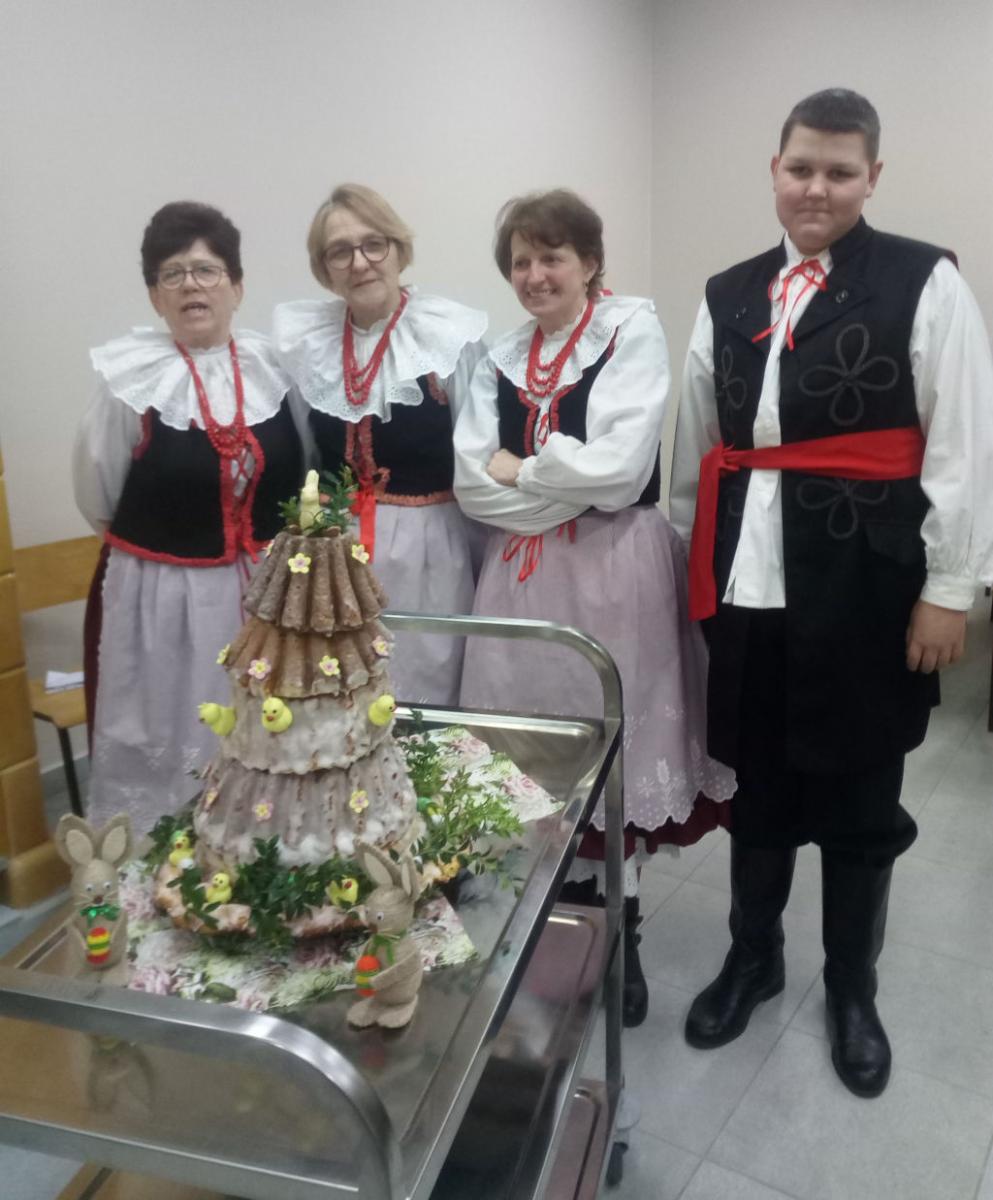 Mazurek i krzepka babka na Wielkanoc