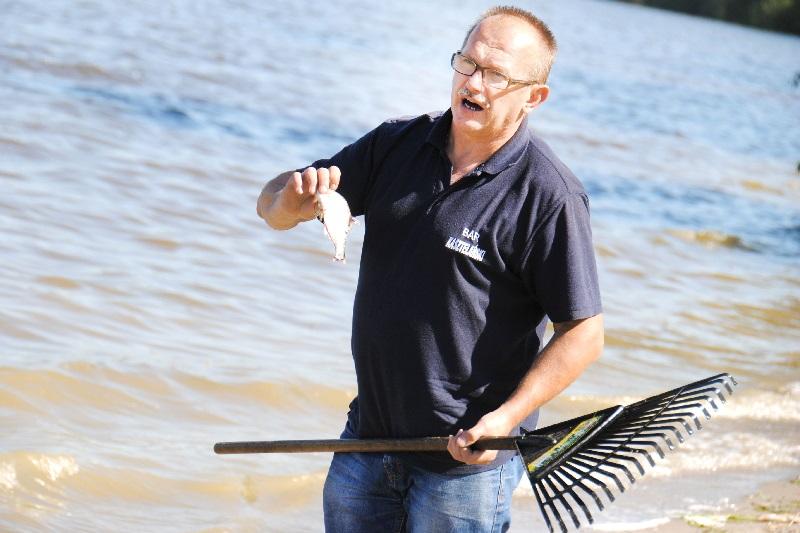 Podejrzana plama i śnięte ryby