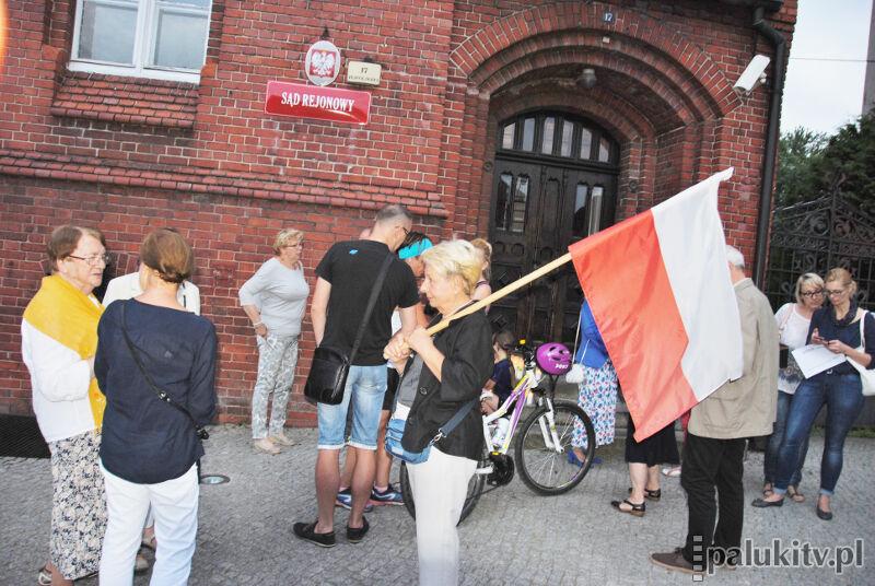 Żninianie w obronie ustroju sądów