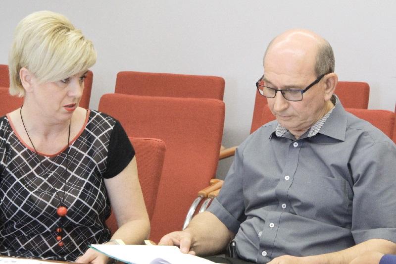 Noblistka i prałat będą patronować ulicom