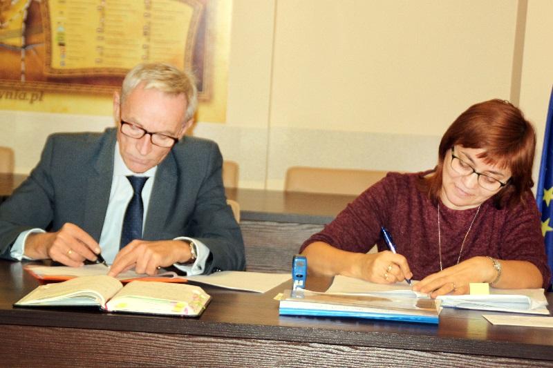 Oddadzą dotację i chcą kontynuować dzieło