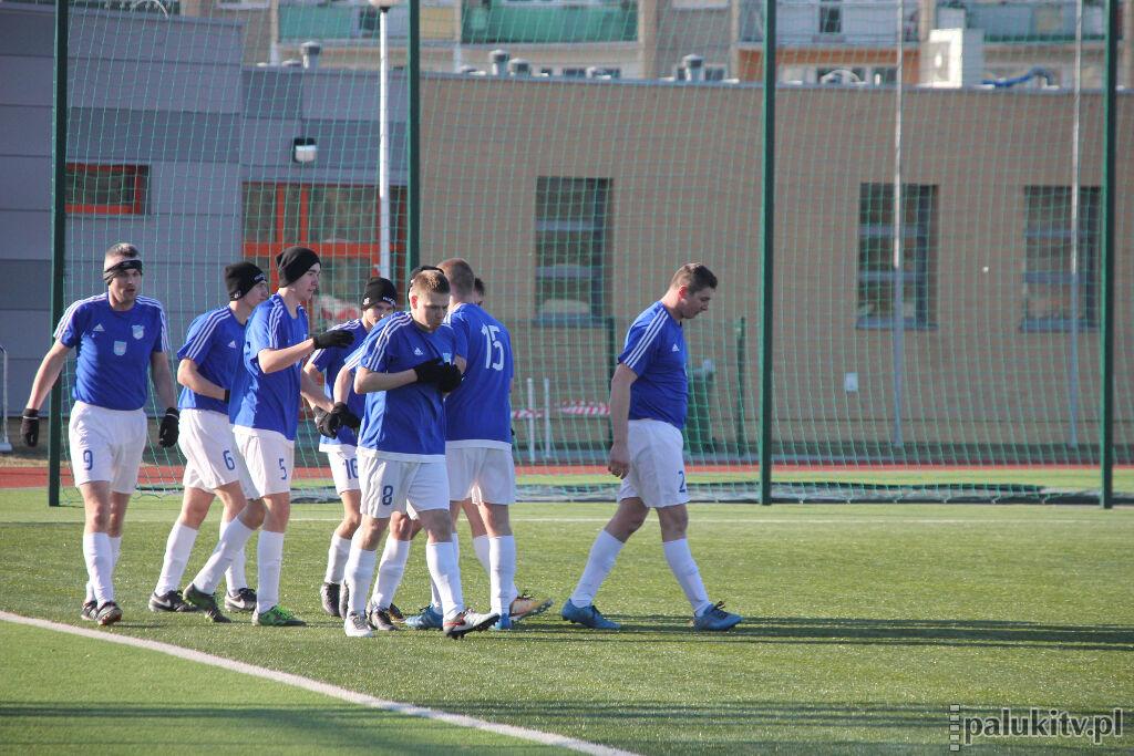 Piłkarskie derby dla gości