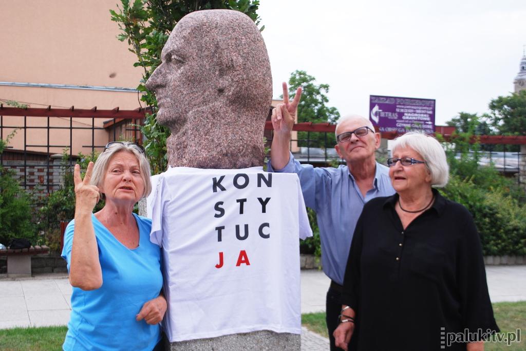 Jędrzej Śniadecki broni Konstytucji