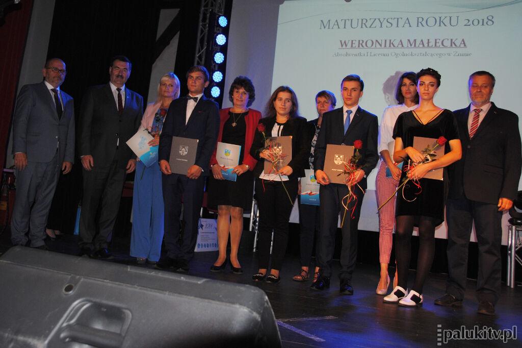 Laur Klemensa i stypendia starosty