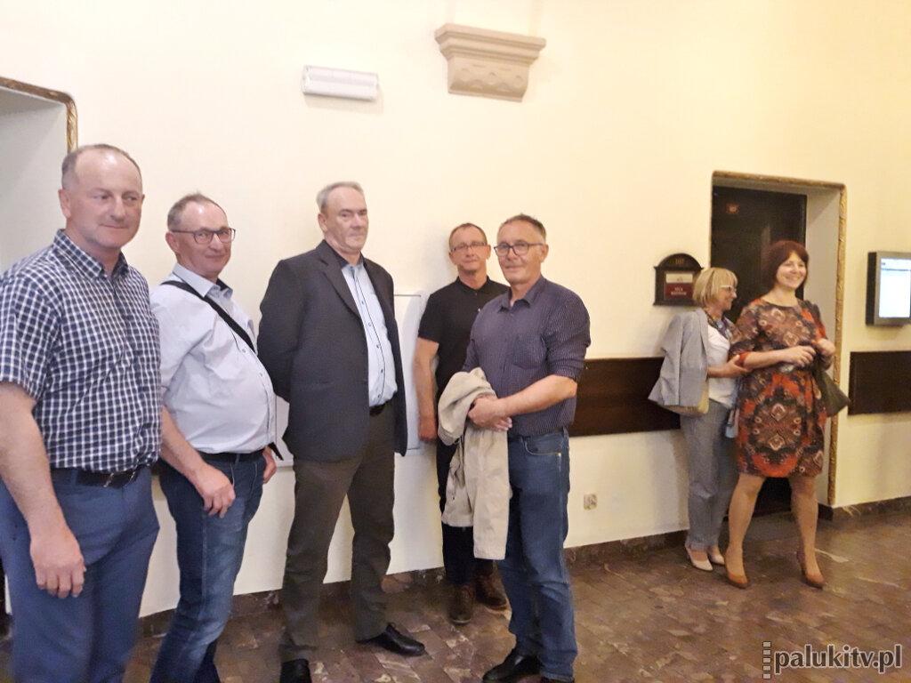 Przeciwko parafii i Dorocie K.
