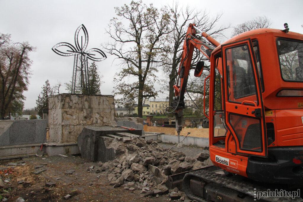 Budują nowy pomnik