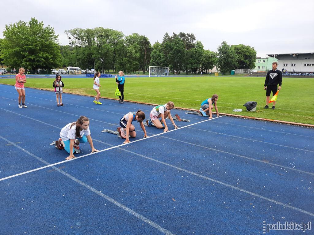 Grand Prix w strugach deszczu
