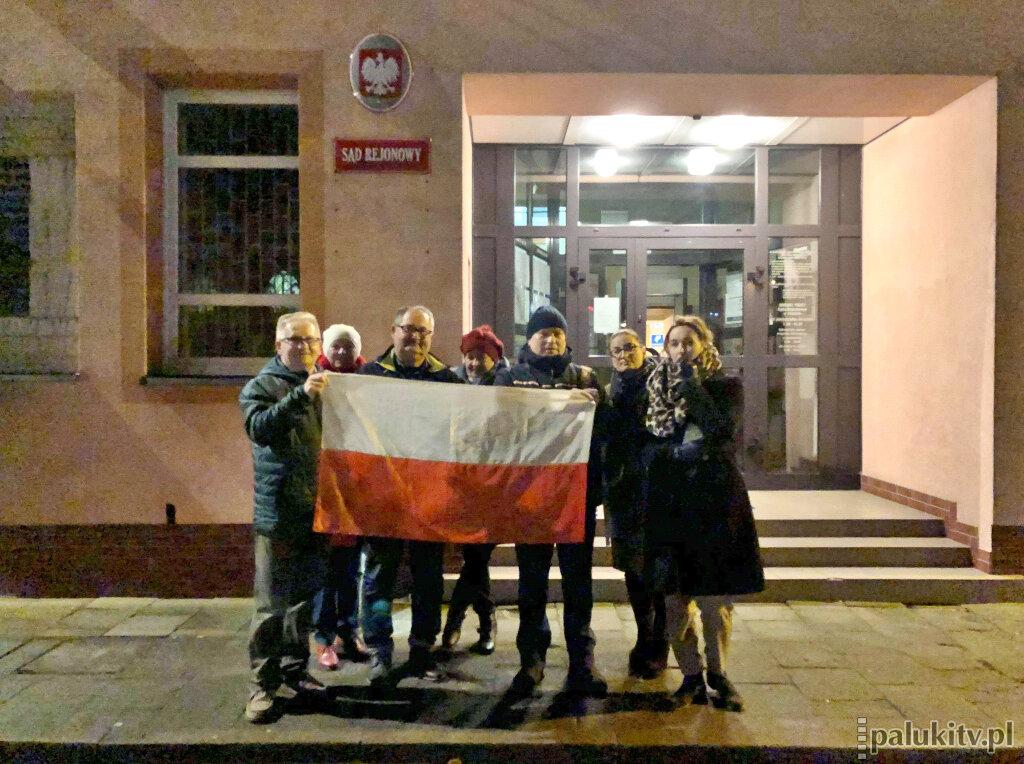 Bronili wolności na pl. Wolności