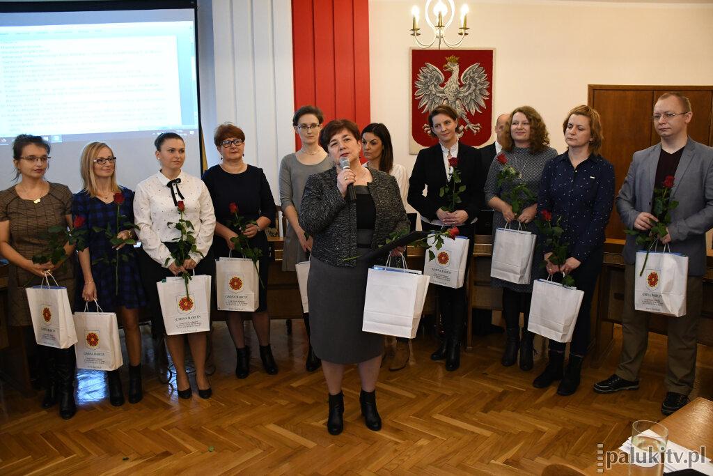 Pierwsze miejsce wysiłkiem zespołu pracowników