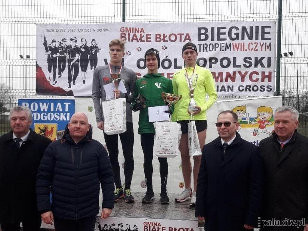 Szubińscy biegacze na podium
