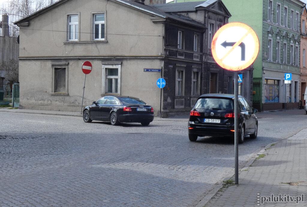 Szkolną i Sądową w jednym kierunku