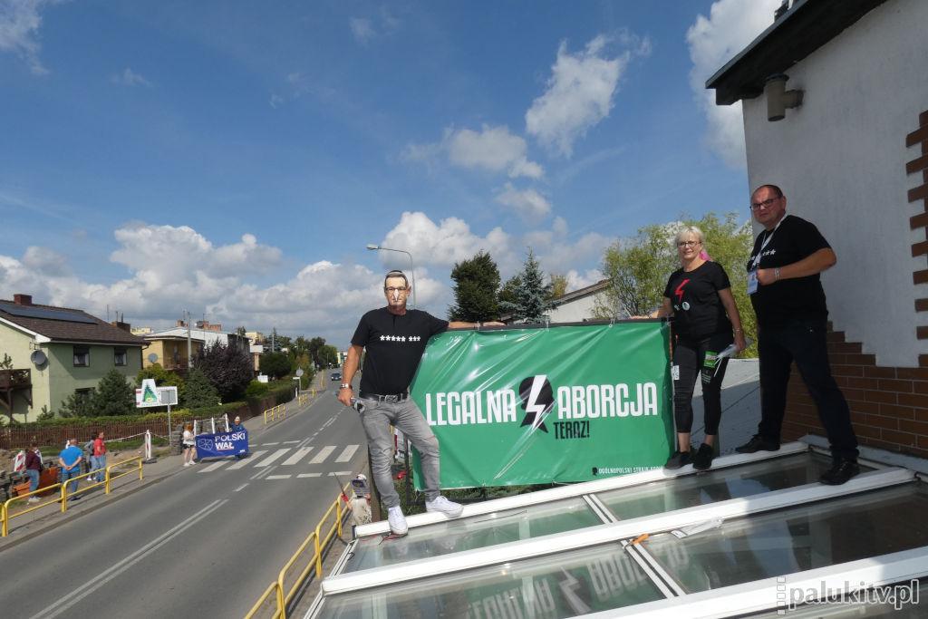 Policja nie wydała banerów, więc wywiesili nowe