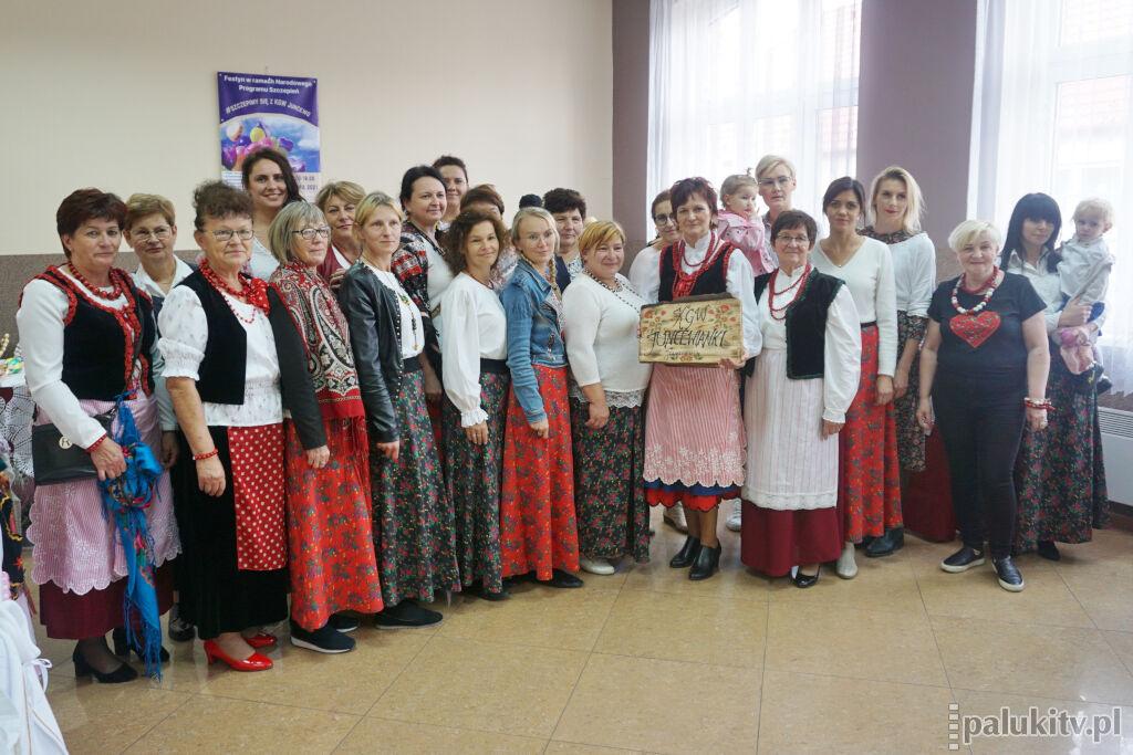 Szczepili się i bawili z Juncewiankami