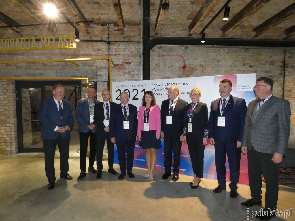Polscy marszałkowie debatowali w cukrowni