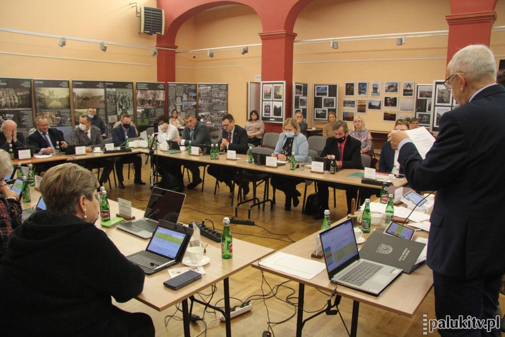 Podwyżka za śmieci zatwierdzona