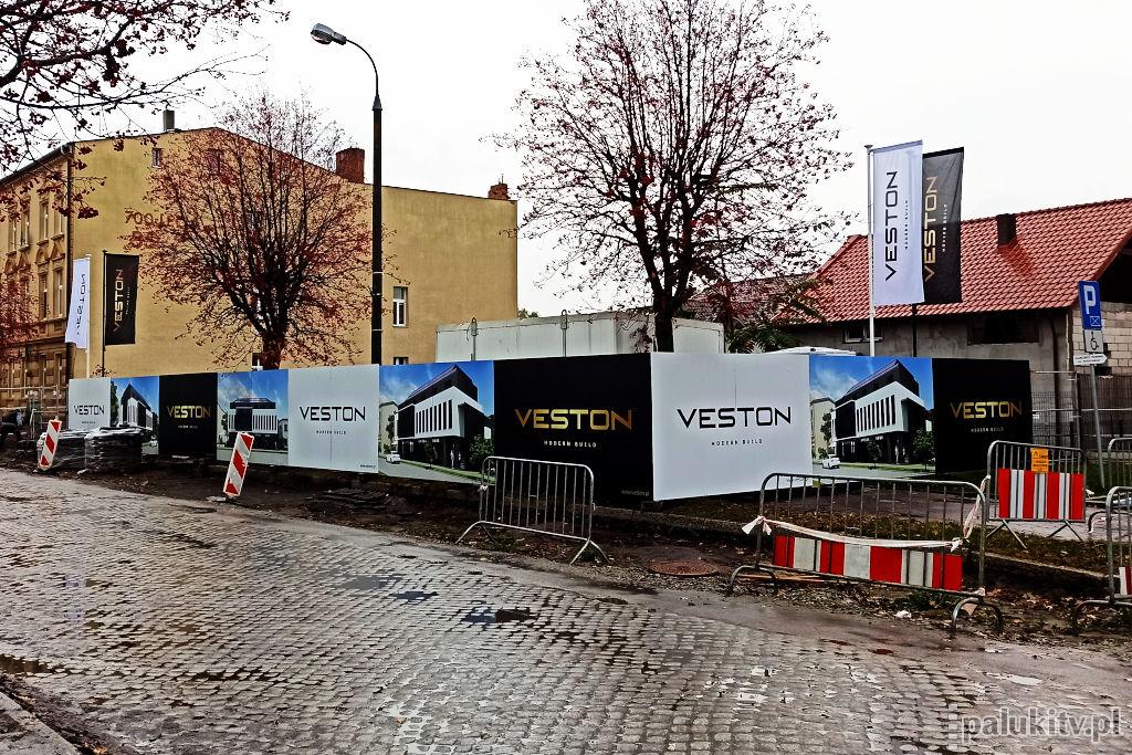 Nowoczesny budynek wielofunkcyjny