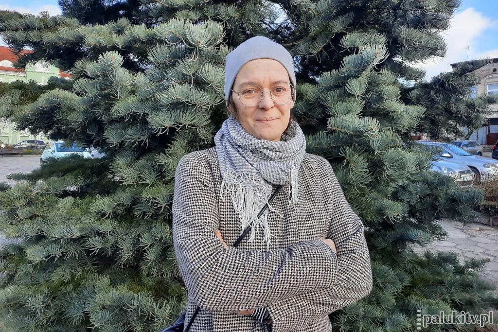 Charytatywnie remontują mieszkanie seniorki i sami potrzebują wsparcia 