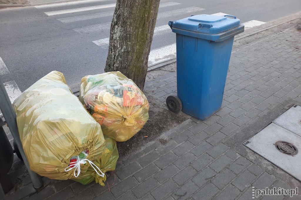 Janowiec Wielkopolski: Dlaczego odpady nie zostały odebrane w wyznaczonym terminie?