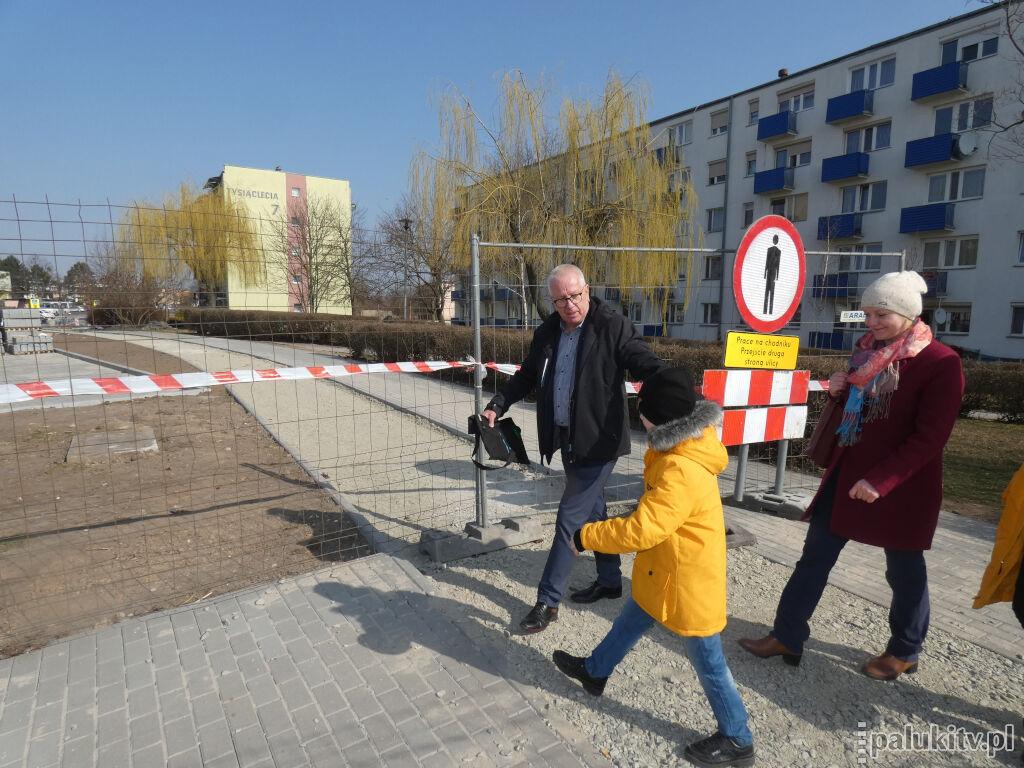 752.500 zł z pieniędzy podatników, bo stanęła przebudowa ul. Browarowej w Żninie