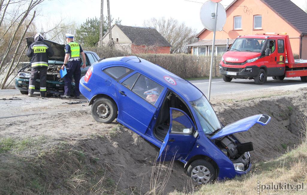 Dwie osoby w szpitalu po zderzeniu między Podgórzynem a Wenecją.  Droga zablokowana