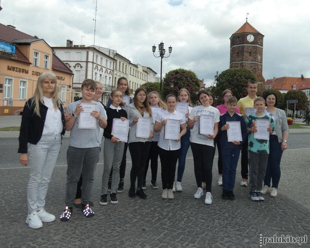 Uczniowie ze Żnina i Słębowa znają swoją ojcowiznę najlepiej w województwie