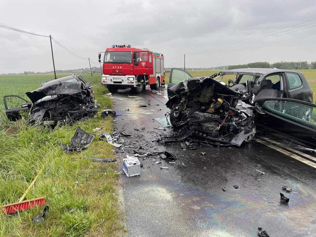 Mieszkaniec gminy Kcynia zginął w Łankowicach. Droga jest całkowicie zablokowana