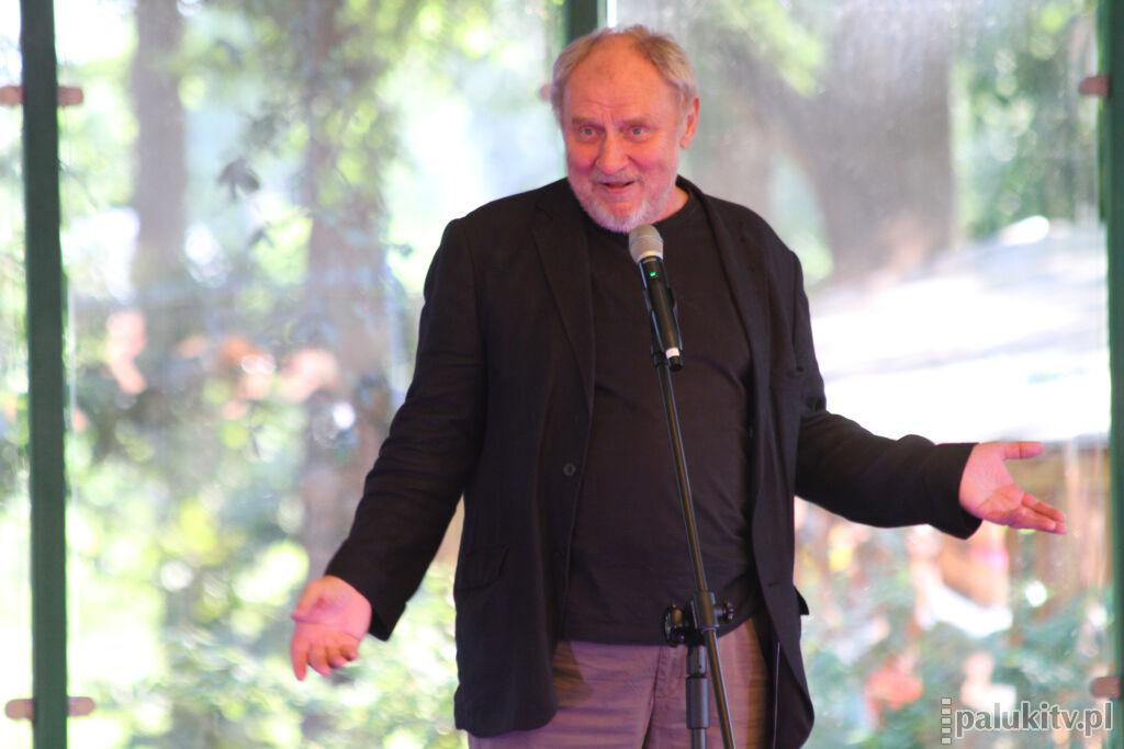 Andrzej Grabowski w Łabiszynie. Solidna dawka dobrego humoru