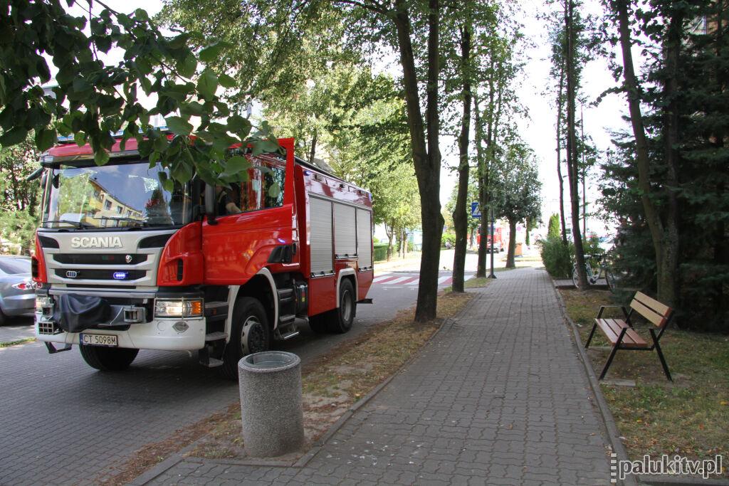 Gotował golonkę. Wyszedł do sklepu. Wrócił do mieszkania, a tam straż pożarna