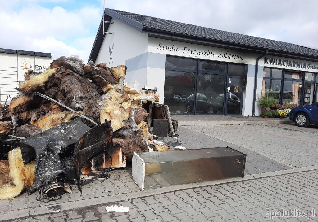 Pożar w Rynarzewie. Spalił się zakład fryzjerski