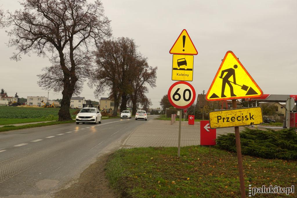 Ograniczenie od Barcina aż do Brzozy. Drogi wojewódzkie przyznają, że DW 254 nie da się już bezpiecznie jeździć z prędkością powyżej 60 km
