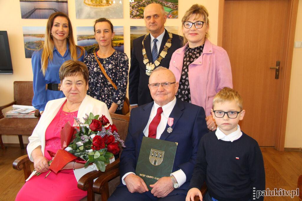 Wyrozumiałość, zgoda i uczucie - to recepta na pół wieku pożycia Złotych Jubilatów z Szelejewa