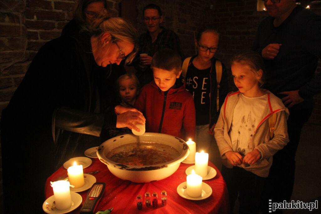 Andrzejkowe wróżby w Pałacu Lubostroń