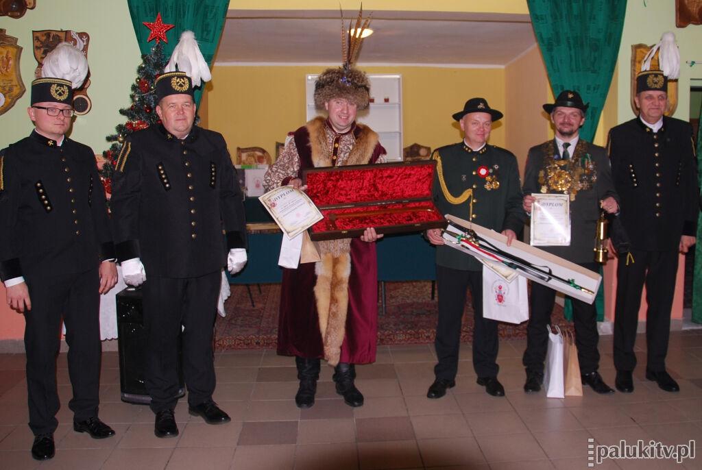 Szpada górnicza - do Solca Kujawskiego, Roman Kowalczyk z górniczą lampą, Lucyna Znaniecka z Białym Kurem i Tarczą Gwarków (wideo + zdjęcia)