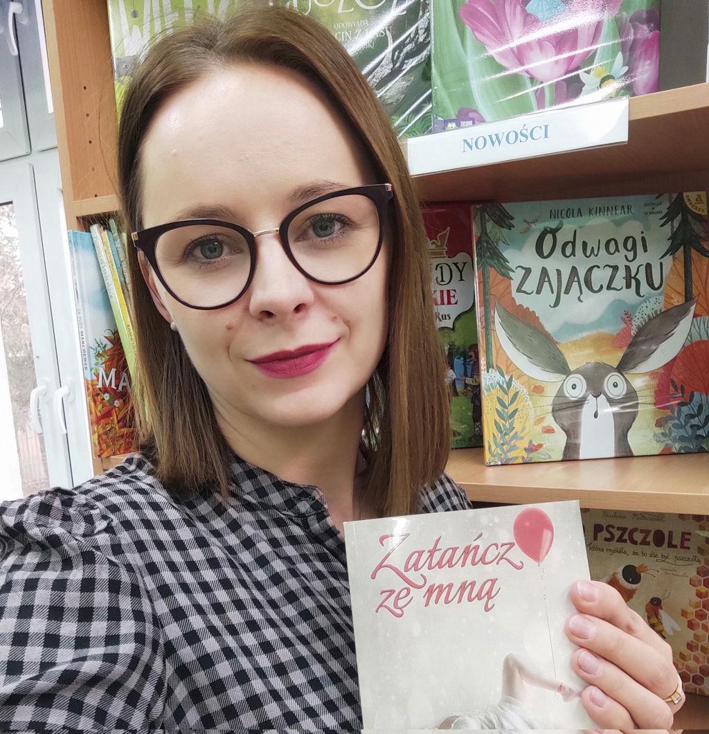 Mieszkanka gminy Rogowo Katarzyna Michalak wydała pierwszą książkę. O czym jest fabuła? 