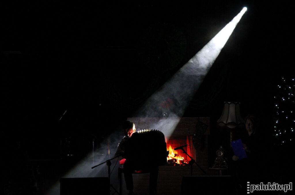 Słuchaliśmy oczami czyli koncert artystów Szubińskiego Domu Kultury (wideo + zdjęcia)