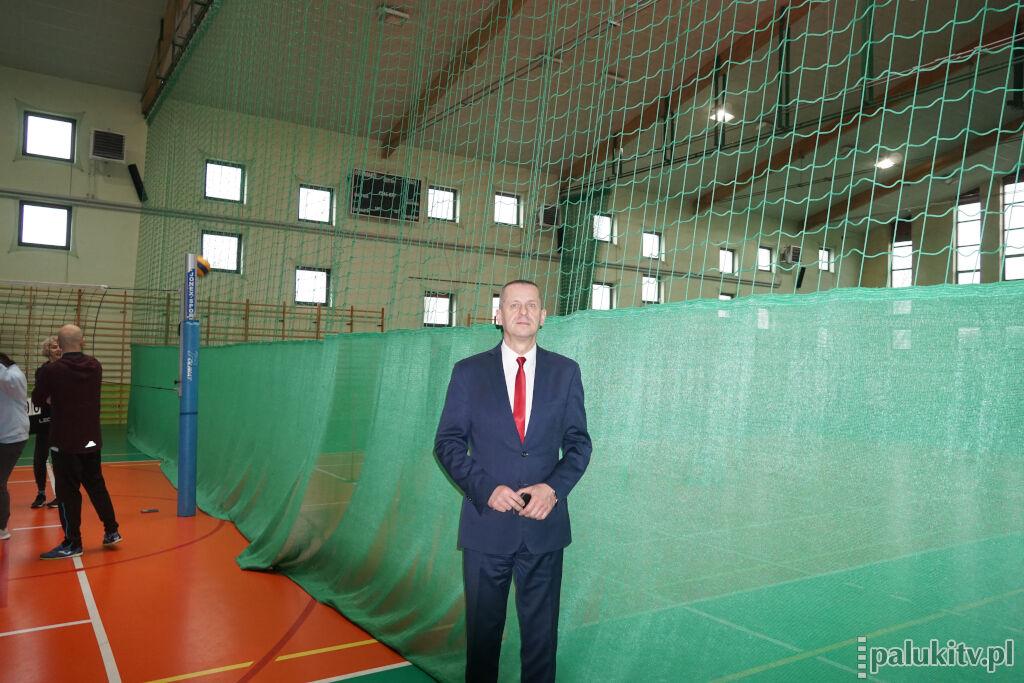 Hala sportowa przy liceum w Żninie nie będzie wynajmowana komercyjnie prywatnym osobom