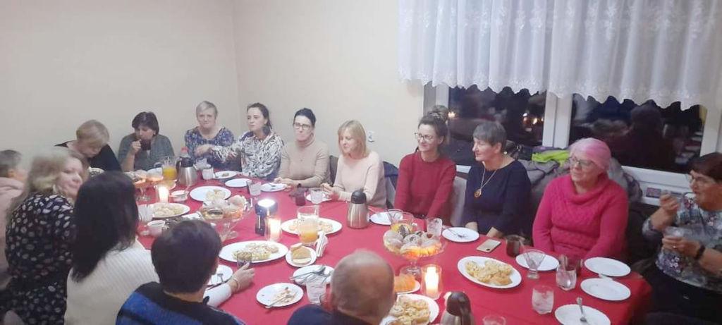 W tymczasowej świetlicy w Żarczynie, z prądem z agregatu, ale atmosfera była przednia