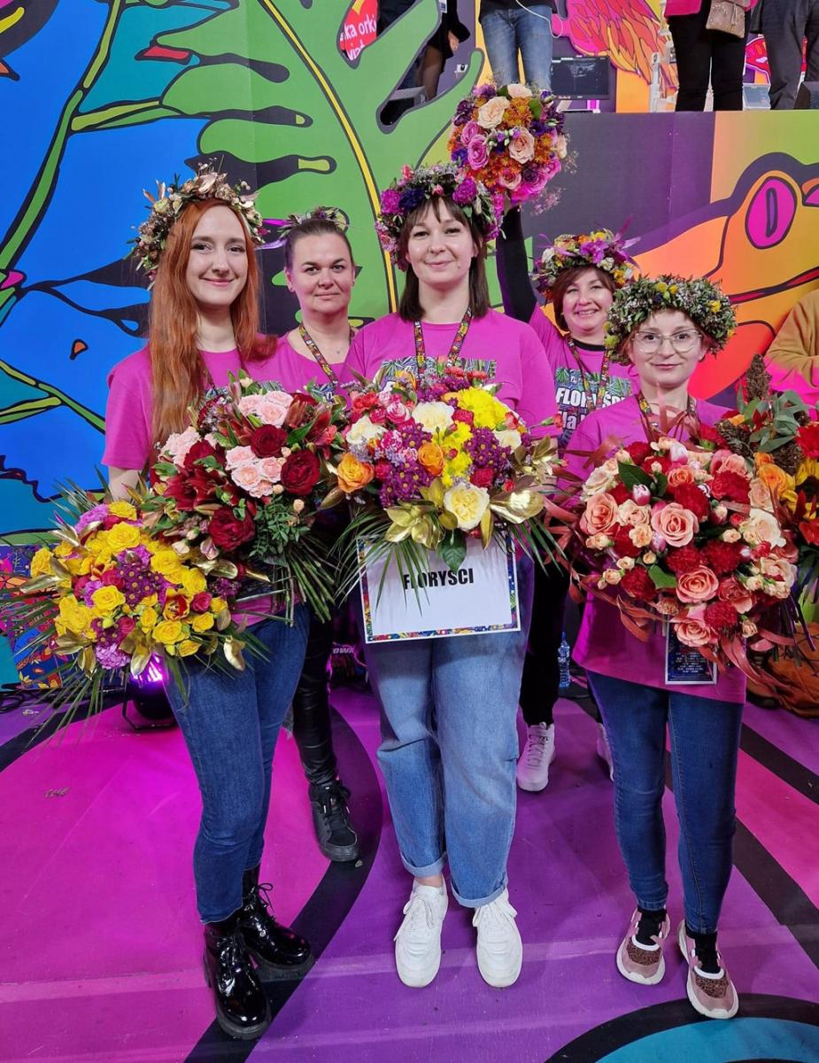 Florystka z janowieckiej kwiaciarni po raz trzeci w warszawskim studiu WOŚP