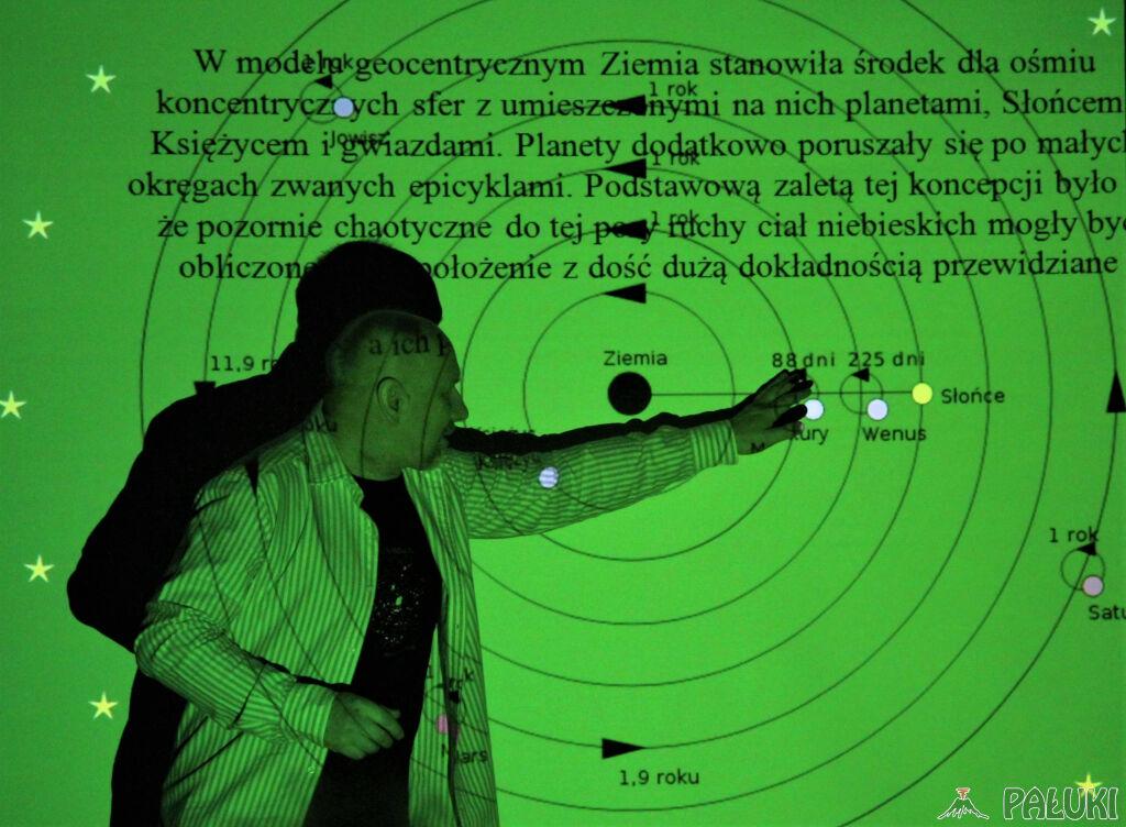 Urodziny Mikołaja Kopernika w Pałacu Lubostroń. Wybuchła supernowa. Dyrektor Andrzej Budziak pożegnał się ze stanowiskiem (wideo)