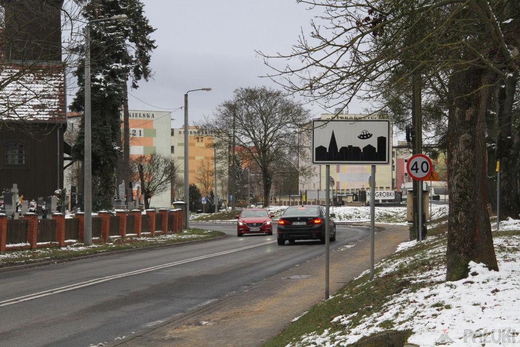 Powiększyć obszar zabudowany Szubina i wybudować pasy do cmentarnej bramy